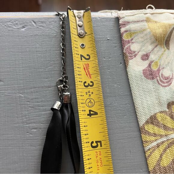 Ali Kahn New York Beaded Necklace - Picture 5 of 9